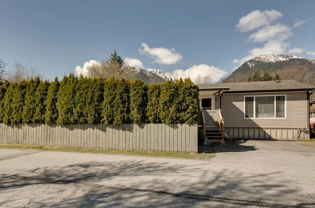70 40157 GOVERNMENT ROAD, Squamish BC V0N 1T0, Squamish BC — Residential for Sale - Photo 3