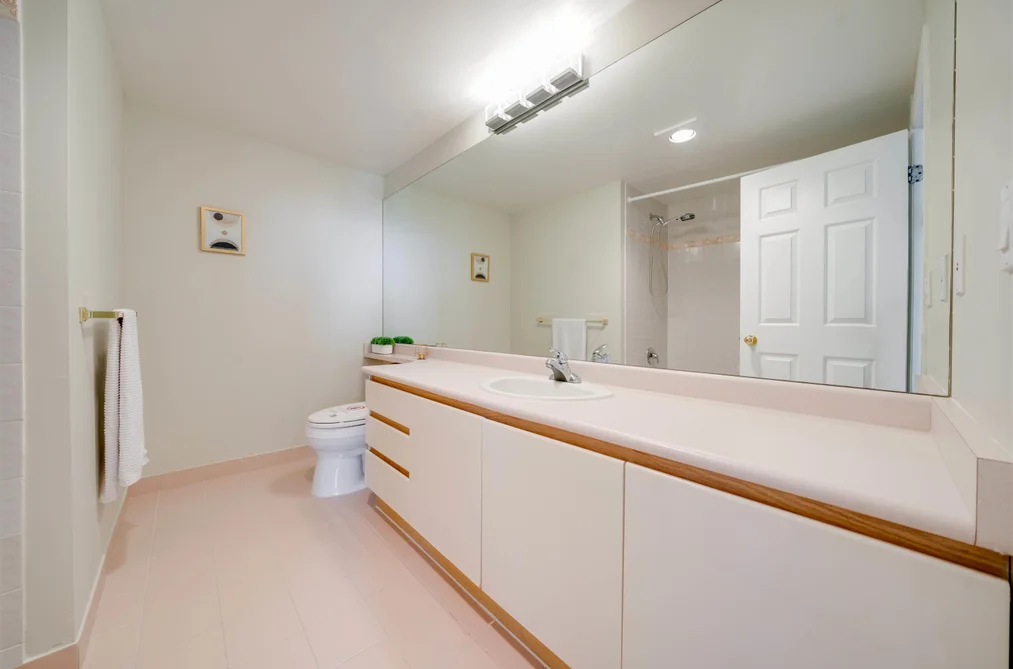 700 5967 WILSON AVENUE, Burnaby, BC — Residential for Sale — Photo 11 of 40