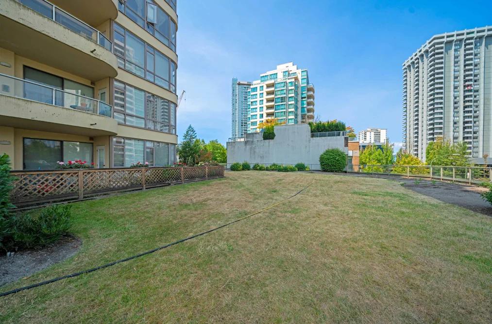 700 5967 WILSON AVENUE, Burnaby, BC — Residential for Sale — Photo 27 of 40