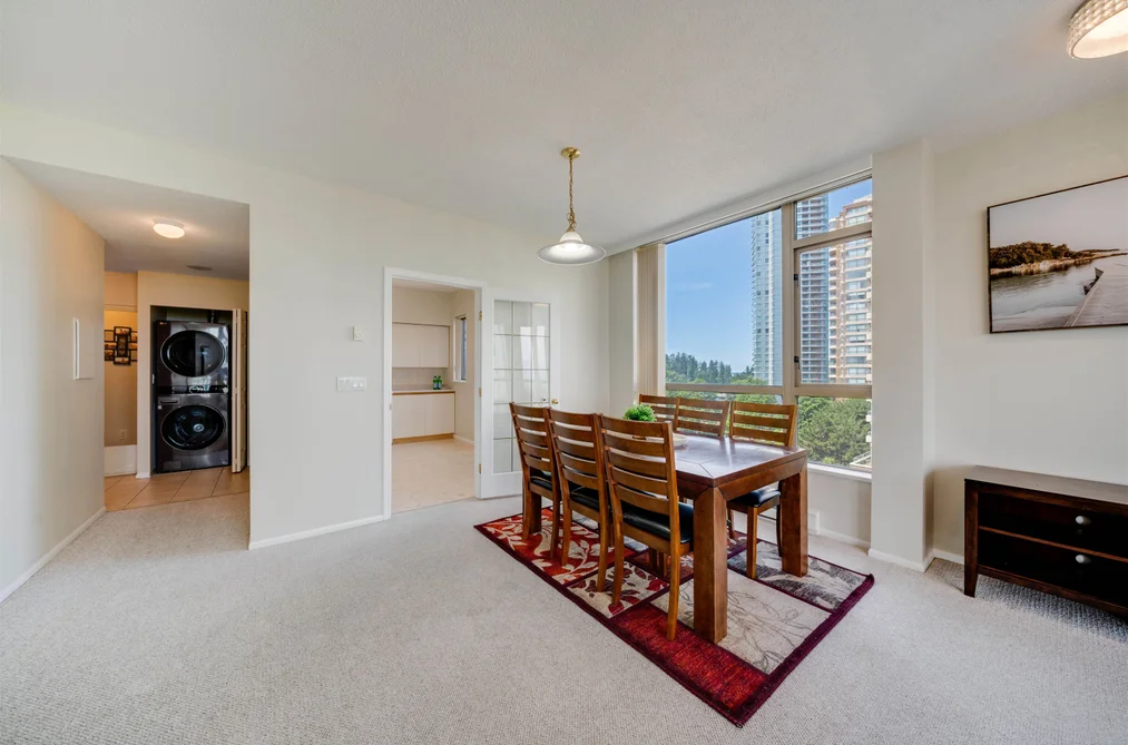 700 5967 WILSON AVENUE, Burnaby, BC — Residential for Sale — Photo 4 of 40