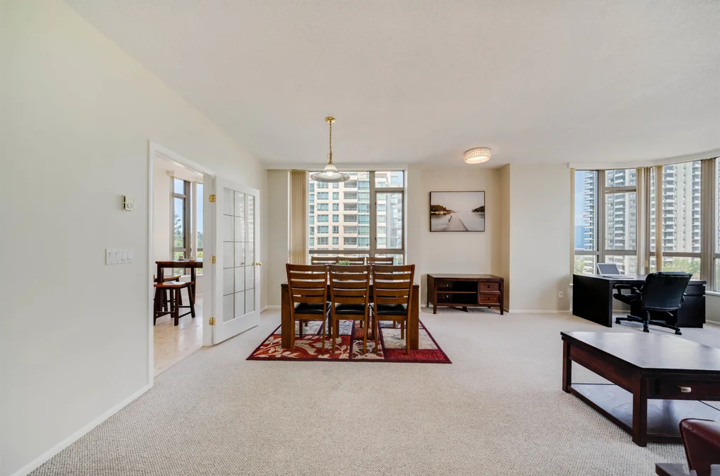 700 5967 WILSON AVENUE, Burnaby, BC — Residential for Sale — Photo 5 of 40