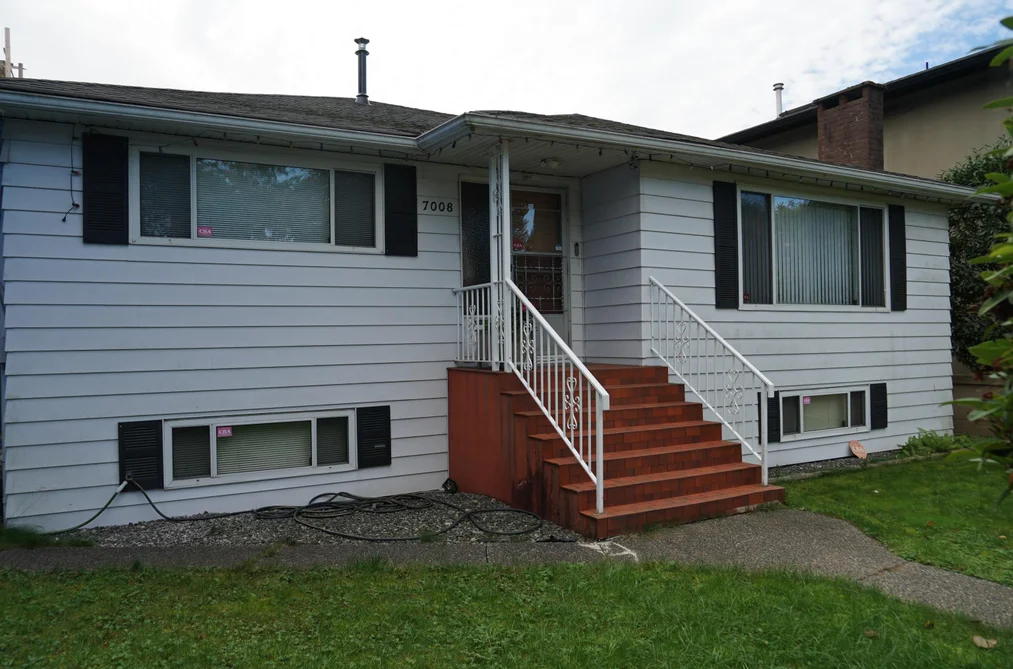 House for sale at 7008 Curtis Street Burnaby British Columbia - MLS: R3056559