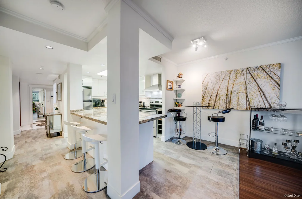 Condo for sale at 701 1050 Burrard Street Vancouver British Columbia - MLS: R2974675