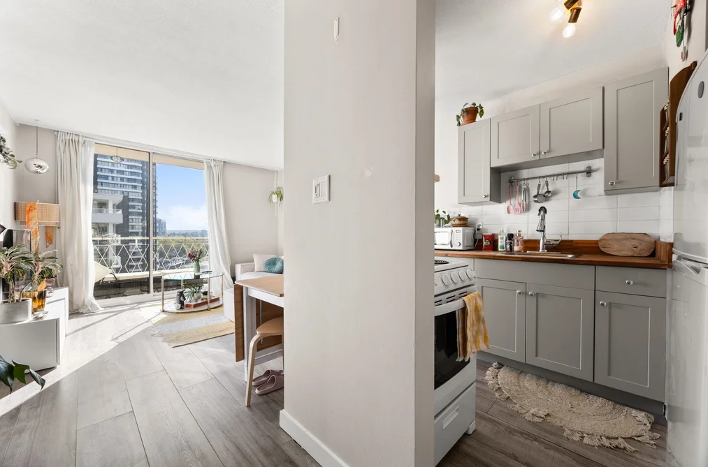 701 1100 HARWOOD STREET, Vancouver BC V6E 1R7, Vancouver BC — Residential for Sale - Photo 2
