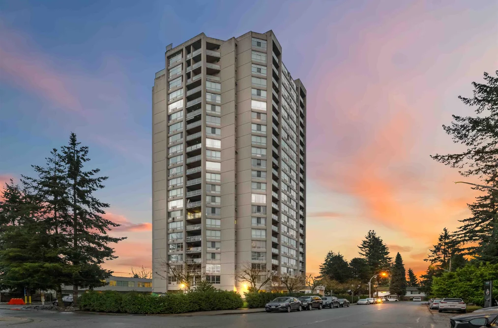 Condo for sale at 701 14881 103a Avenue Surrey British Columbia - MLS: R3120950
