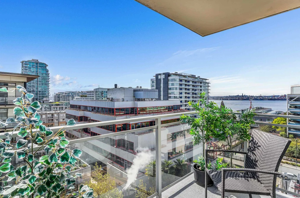 701 155 W 1ST STREET, North Vancouver BC V7M 3N8, North Vancouver BC — Residential for Sale - Photo 2