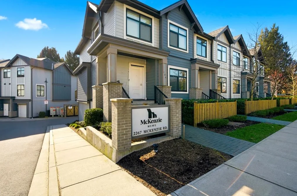 Townhouse for sale at 701 2267 Mckenzie Road Abbotsford British Columbia - MLS: R3095870