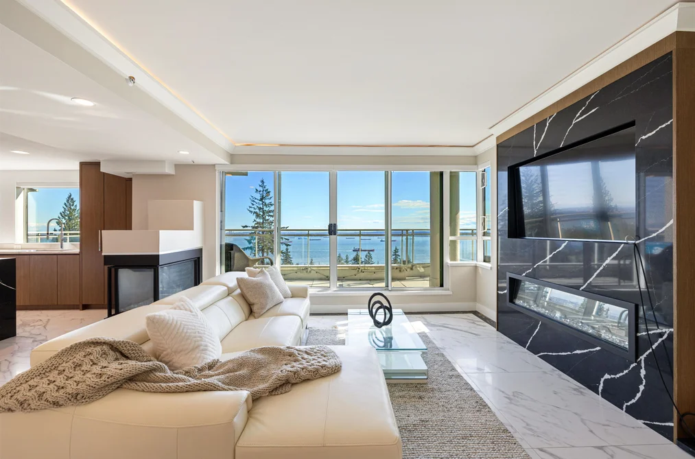 Condo for sale at 701 3105 Deer Ridge Drive West Vancouver British Columbia - MLS: R3118073