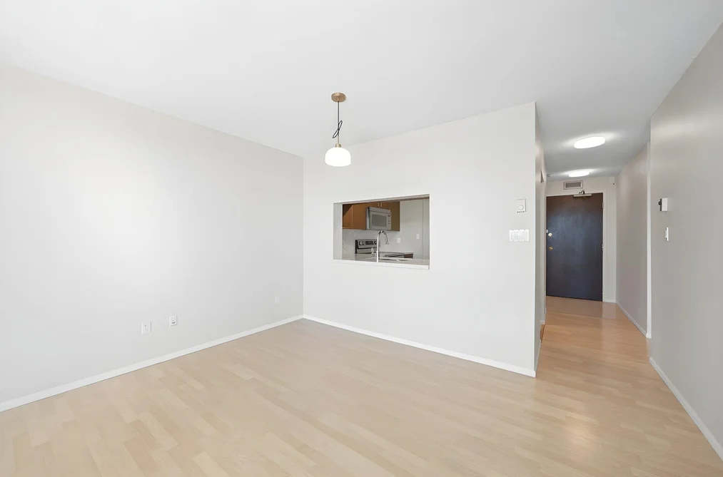 701 7500 GRANVILLE AVENUE, Richmond BC V6Y 3Y6, Richmond BC — Residential for Sale — Photo 4 of 27
