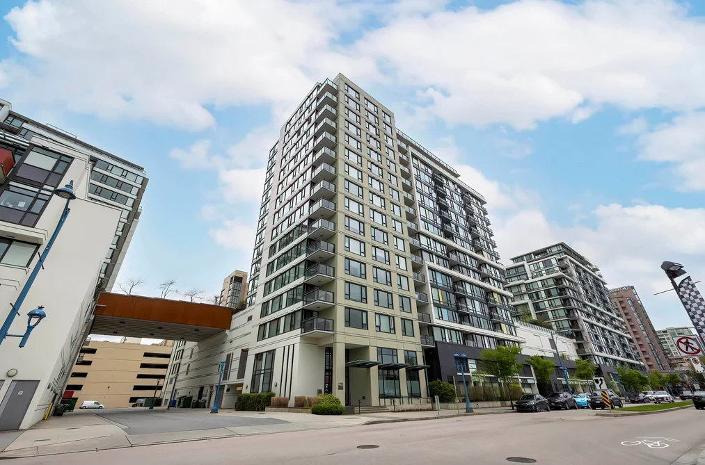 Condo for sale at 701 7888 Ackroyd Road Richmond British Columbia - MLS: R3086101