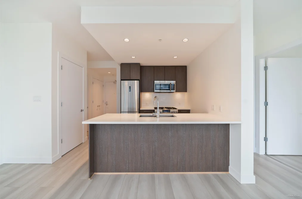 701 9060 UNIVERSITY CRESCENT, Burnaby BC V5A 0E1, Burnaby BC — Residential for Sale - Photo 3
