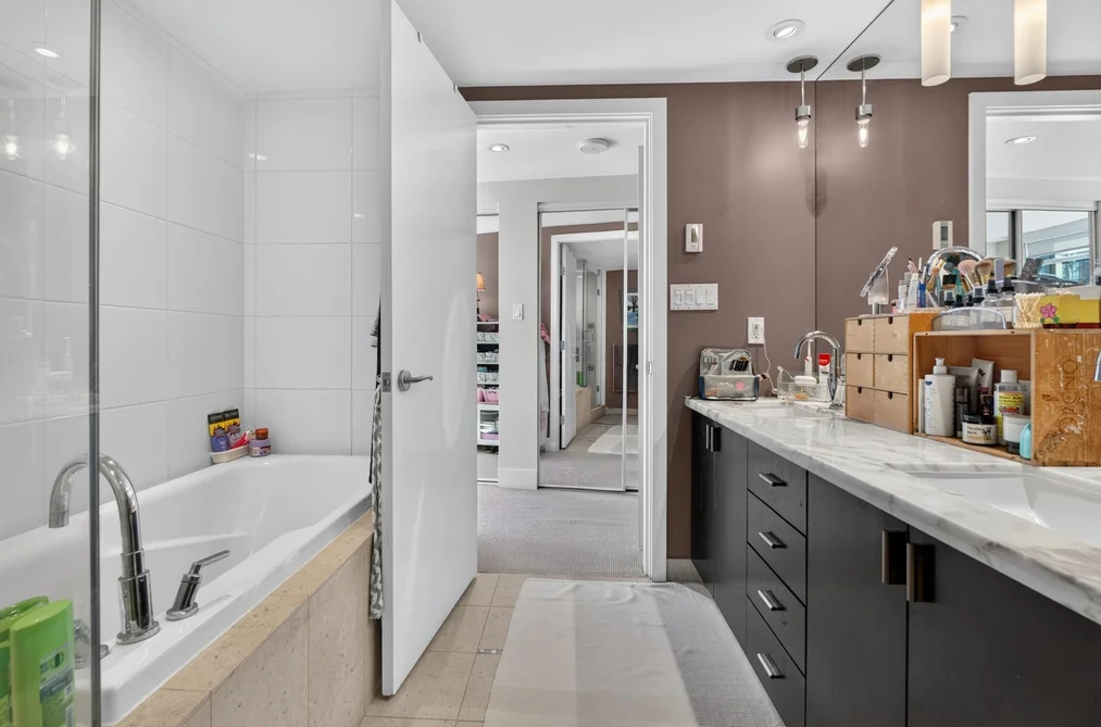 702 1205 W HASTINGS STREET, Vancouver BC V6E 4T7, Vancouver BC — Residential for Sale — Photo 23 of 40