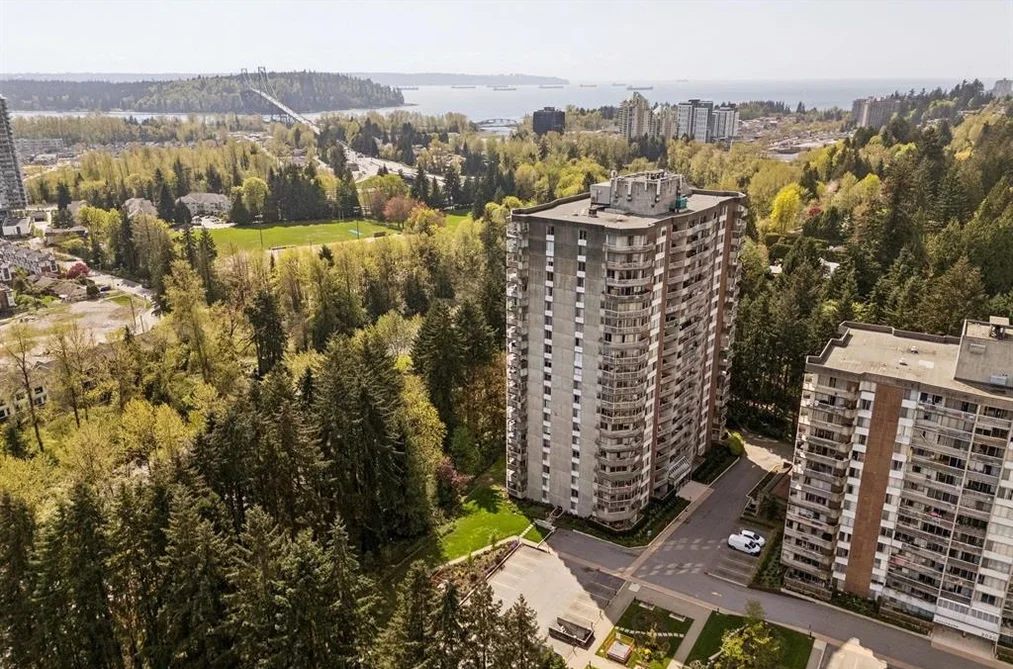 702 2024 FULLERTON AVENUE, North Vancouver BC V7P 3G4, North Vancouver BC — Residential for Sale — Photo 3 of 23