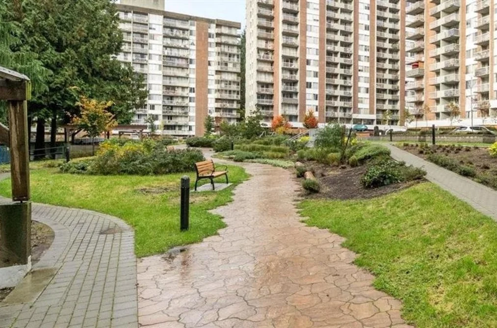702 2024 FULLERTON AVENUE, North Vancouver BC V7P 3G4, North Vancouver BC — Residential for Sale — Photo 6 of 23