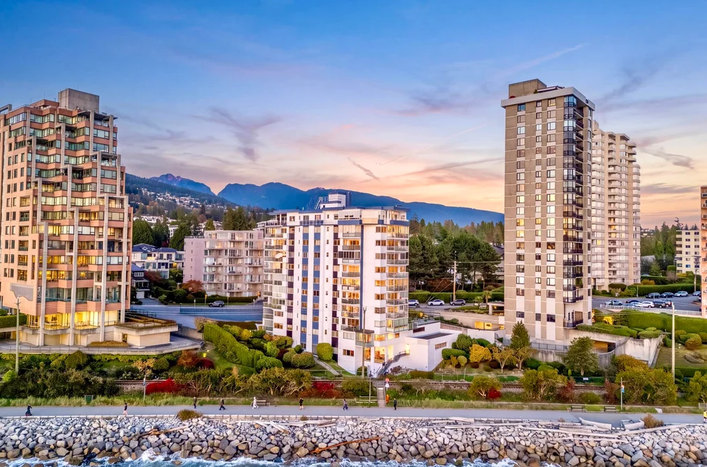 2246 Bellevue Ave Unit 702, West Vancouver, BC - MLS: R3178246