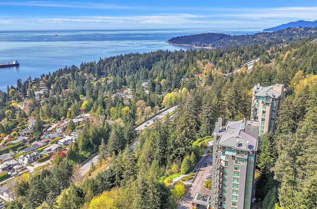 Condo for sale at 702 3335 Cypress Place West Vancouver British Columbia - MLS: R3114722