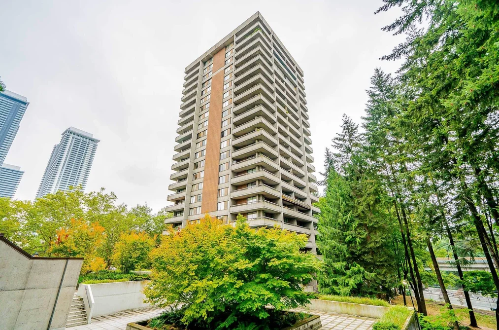 702 3771 BARTLETT COURT, Burnaby BC V3J 7G8, Burnaby BC — Residential for Sale - Photo 2