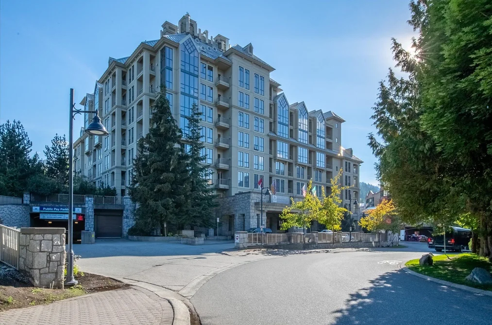 Condo for sale at 702 4320 Sundial Crescent Whistler British Columbia - MLS: R3135085