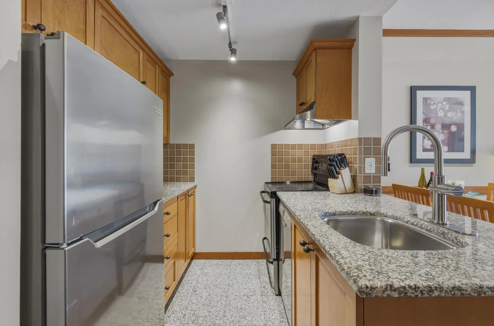 702 4320 SUNDIAL CRESCENT, Whistler BC V8E 1G6, Whistler BC — Residential for Sale — Photo 13 of 26