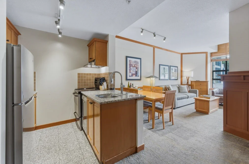 702 4320 SUNDIAL CRESCENT, Whistler BC V8E 1G6, Whistler BC — Residential for Sale — Photo 14 of 26