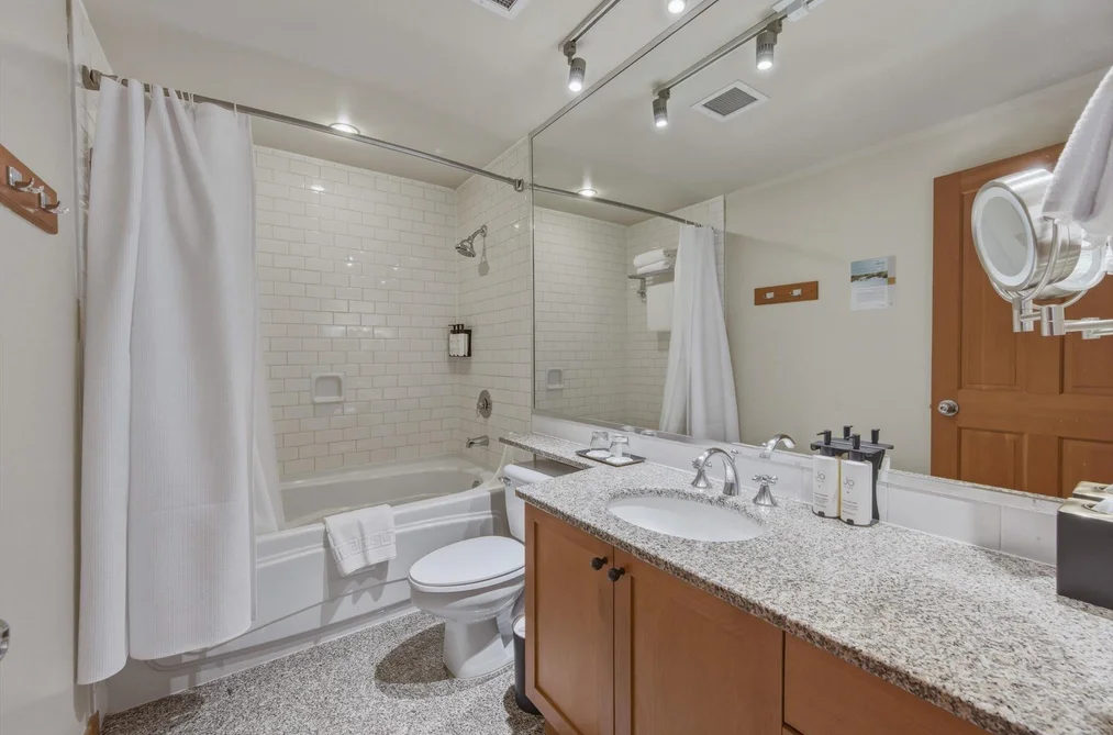 702 4320 SUNDIAL CRESCENT, Whistler BC V8E 1G6, Whistler BC — Residential for Sale — Photo 16 of 26