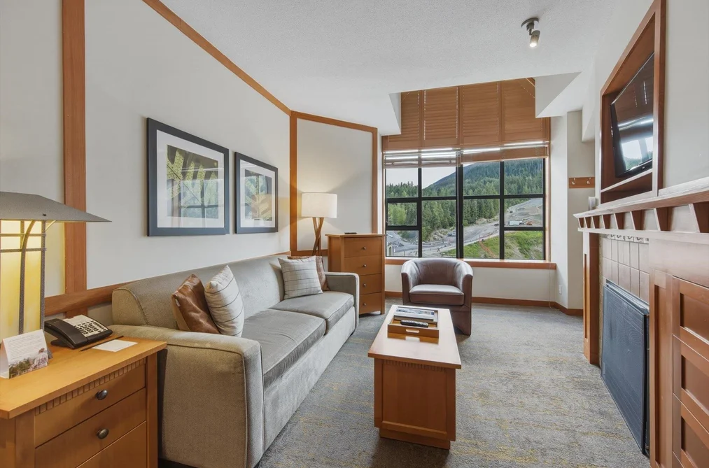 702 4320 SUNDIAL CRESCENT, Whistler BC V8E 1G6, Whistler BC — Residential for Sale — Photo 3 of 26