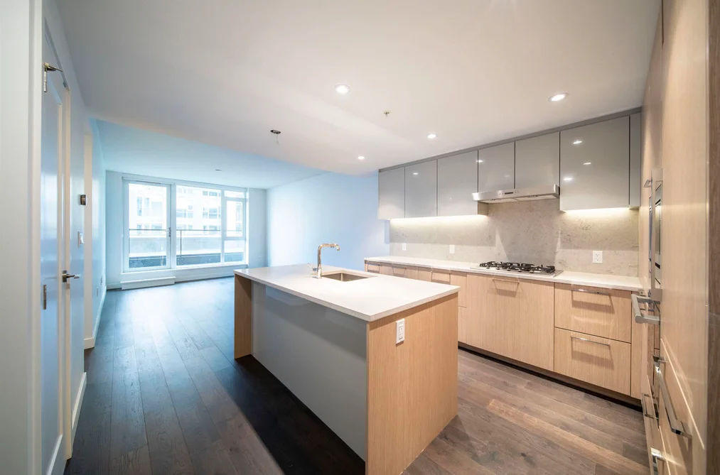 702 8155 CAPSTAN WAY, Richmond BC V6X 0V3, Richmond BC — Residential for Sale - Photo 2
