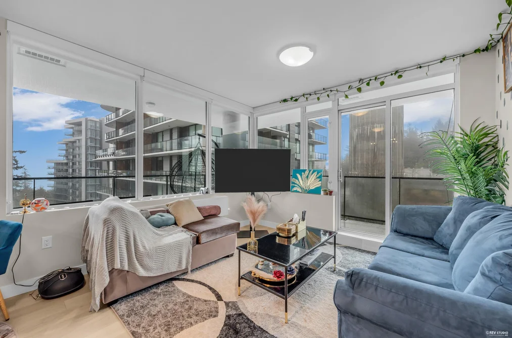 Condo for sale at 702 8725 University Crescent Burnaby British Columbia - MLS: R3079830