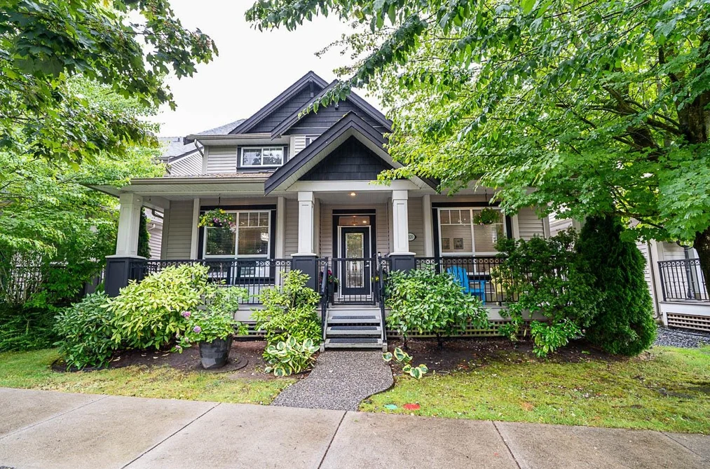 7020 195A STREET, Surrey, BC — Residential for Sale - Photo 2