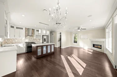 7028 Broadway, Burnaby, BC - MLS: R3165648