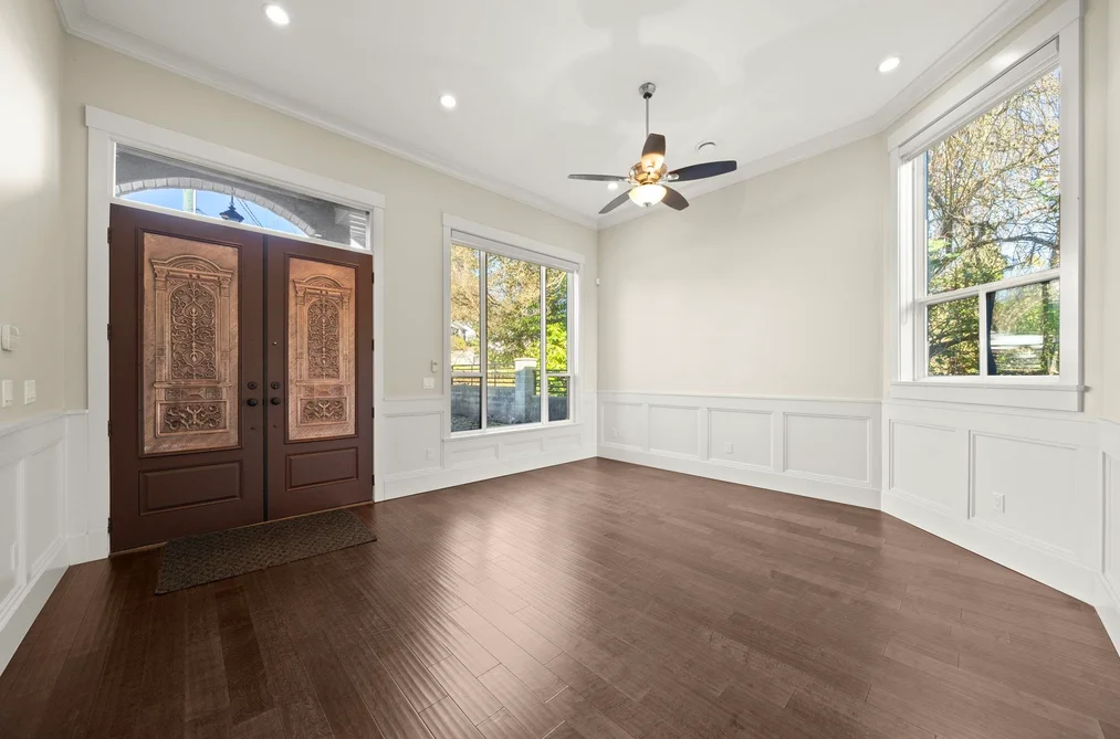 7028 BROADWAY, Burnaby BC V5A 1R8, Burnaby BC — Residential for Sale - Photo 3
