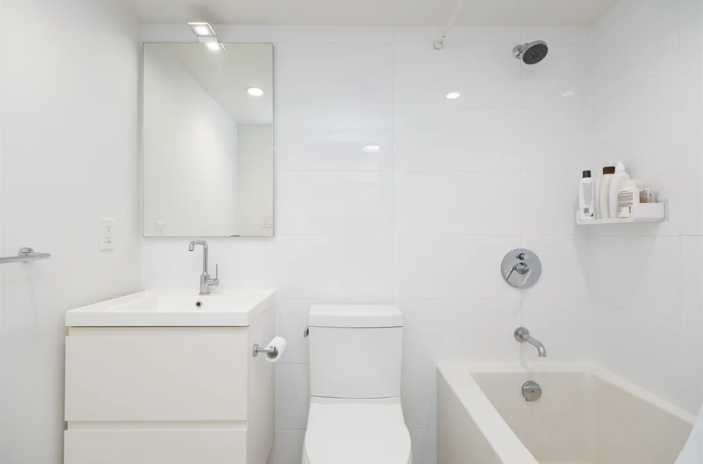 703 1133 HORNBY STREET, Vancouver, BC — Residential for Sale — Photo 10 of 17