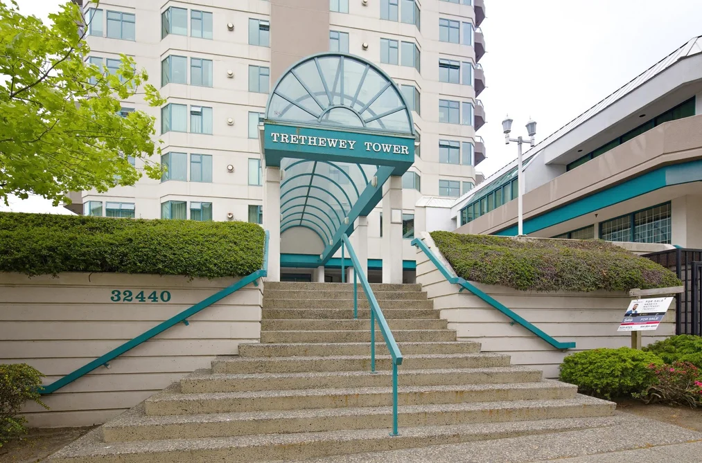 703 32440 SIMON AVENUE, Abbotsford BC V2T 5R3, Abbotsford BC — Residential for Sale - Photo 3