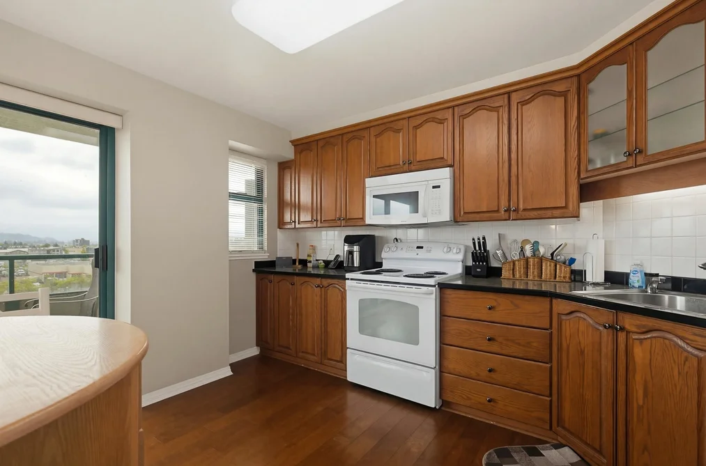 703 32440 SIMON AVENUE, Abbotsford BC V2T 5R3, Abbotsford BC — Residential for Sale - Photo 7