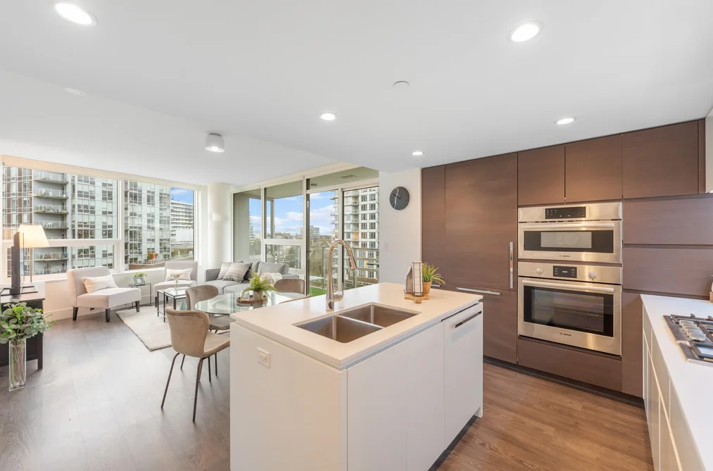 Condo for sale at 703 5508 Hollybridge Way Richmond British Columbia - MLS: R3116988
