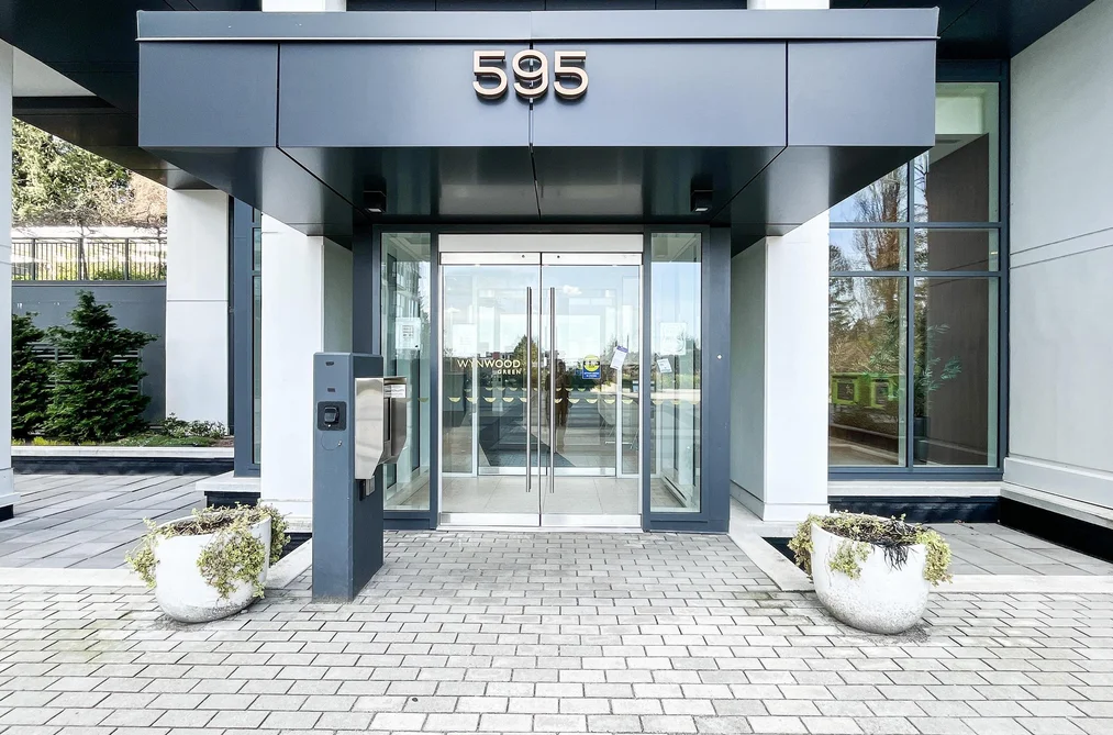 703 595 AUSTIN AVENUE, Coquitlam BC V3K 0G7, Coquitlam BC — Residential for Sale - Photo 2