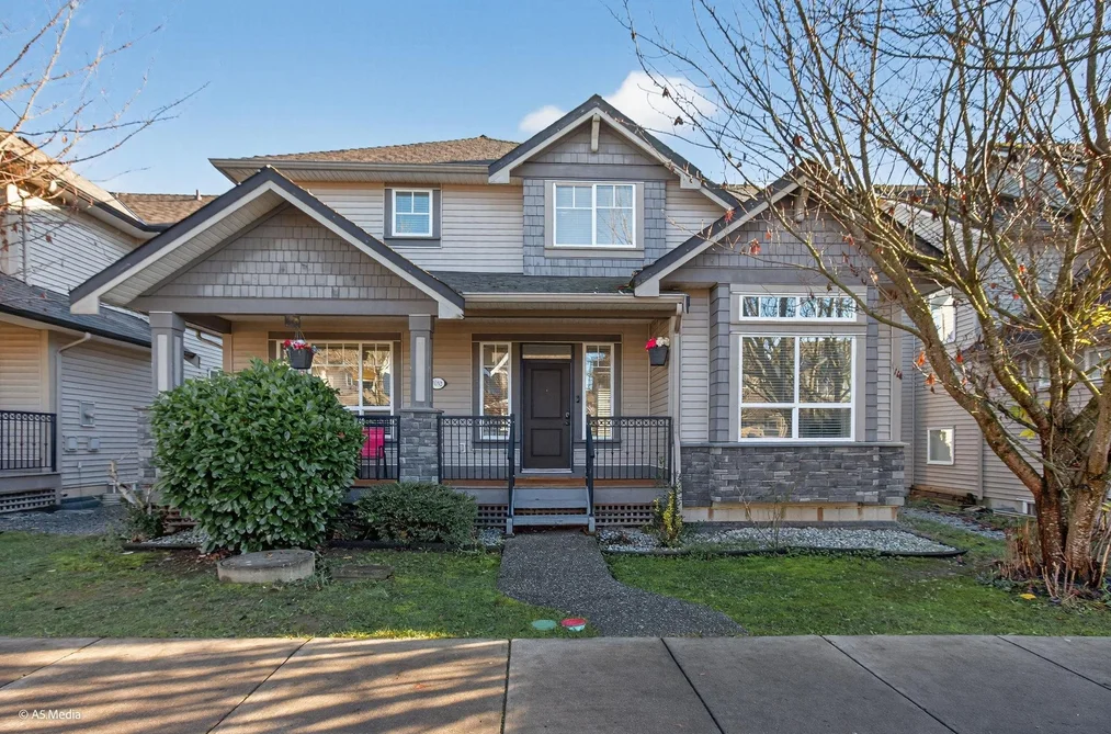 House for sale at 7032 195a Street Surrey British Columbia - MLS: R3071057