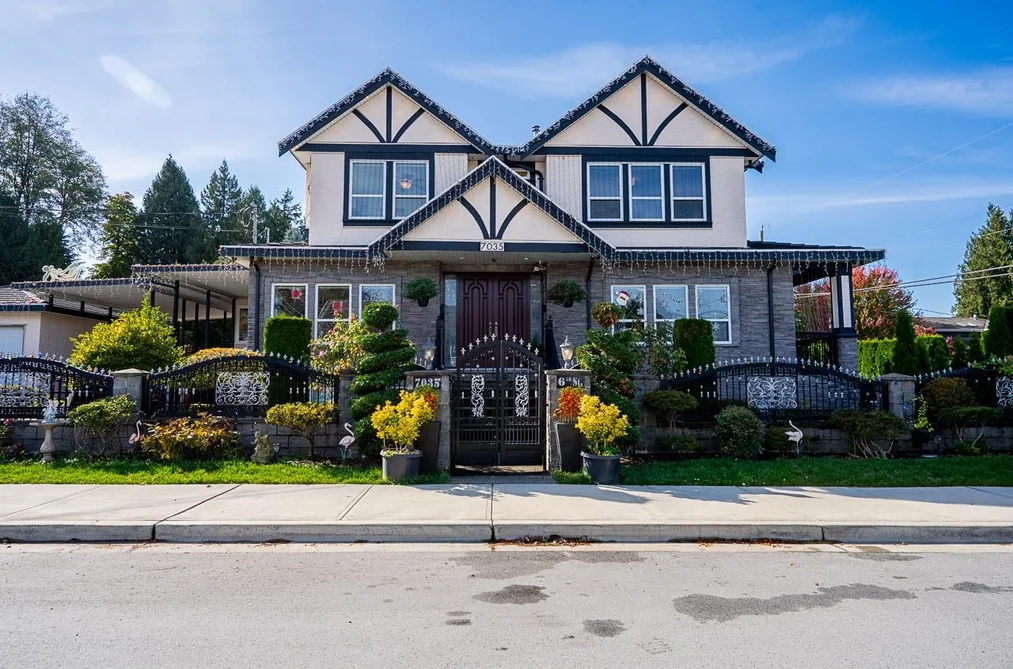 7035 6th St, Burnaby, BC - MLS: R3176649