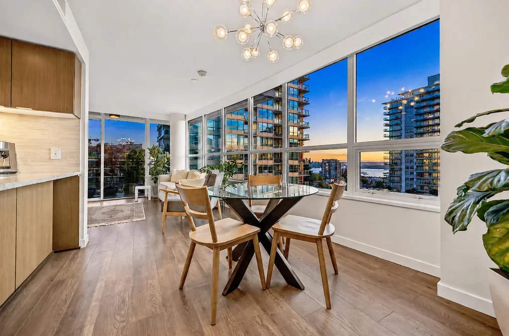 125 E 14th St Unit 704, North Vancouver, BC - MLS: R3165384