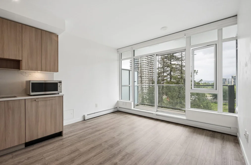 704 13350 CENTRAL AVENUE, Surrey BC V3T 0S1, Surrey BC — Residential for Sale - Photo 3