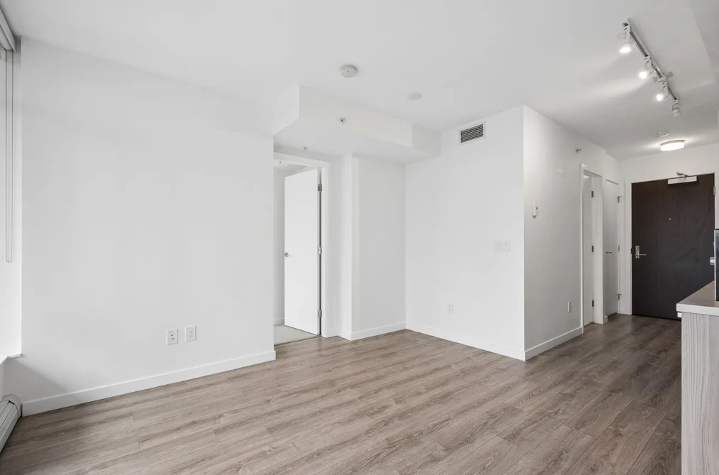 704 13350 CENTRAL AVENUE, Surrey BC V3T 0S1, Surrey BC — Residential for Sale - Photo 6