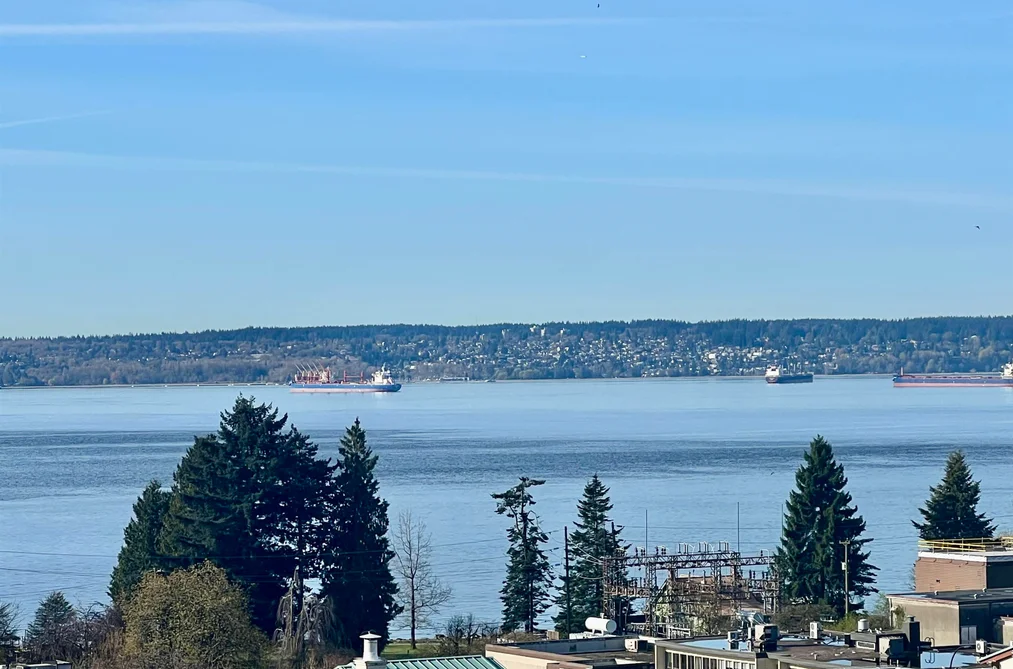 704 650 16TH STREET, West Vancouver BC V7V 3R9, West Vancouver BC — Residential for Sale - Photo 2