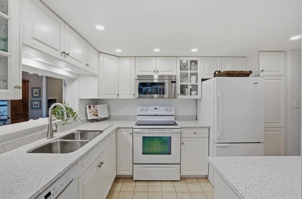 704 995 ROCHE POINT DRIVE, North Vancouver BC V7H 2X4, North Vancouver BC — Residential for Sale - Photo 7