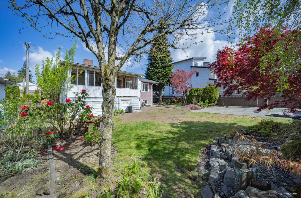 704 SMITH AVENUE, Coquitlam BC V3J 2W7, Coquitlam BC — Residential for Sale - Photo 6