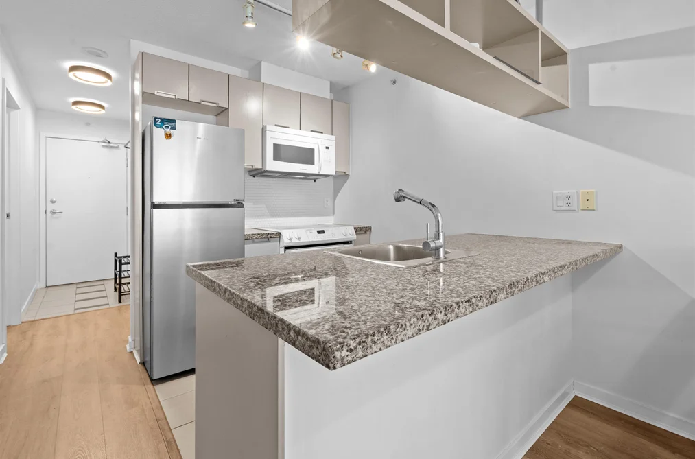 Condo for sale at 705 1082 Seymour Street Vancouver British Columbia - MLS: R3154553