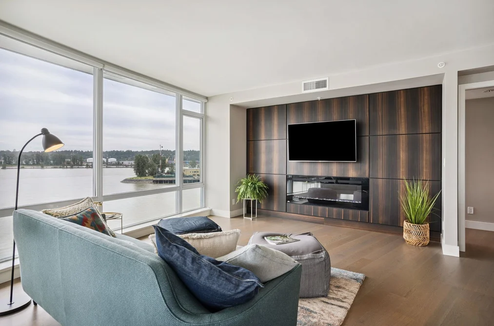 705 210 SALTER STREET, New Westminster BC V3M 0J9, New Westminster BC — Residential for Sale - Photo 2