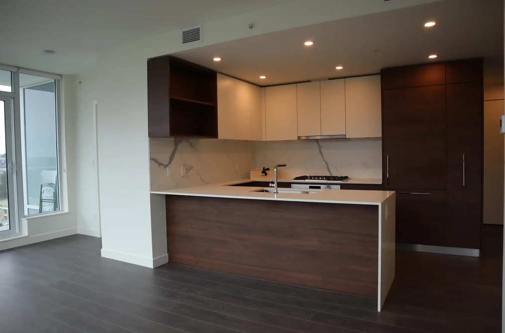 705 585 AUSTIN AVENUE, Coquitlam BC V3K 0G6, Coquitlam BC — Residential for Sale - Photo 2