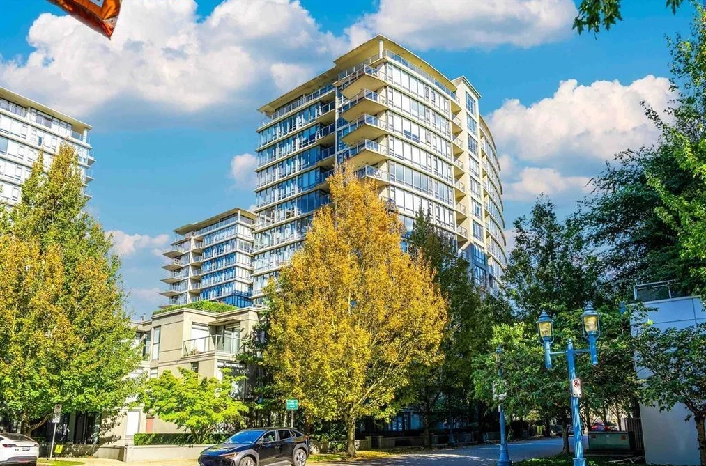 Condo for sale at 705 6888 Alderbridge Way Richmond British Columbia - MLS: R3141495