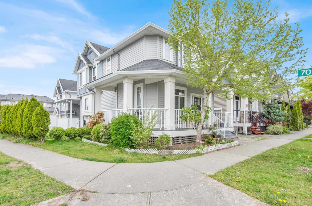 7051 144B STREET, Surrey BC V3S 8H4, Surrey BC — Residential for Sale - Photo 2