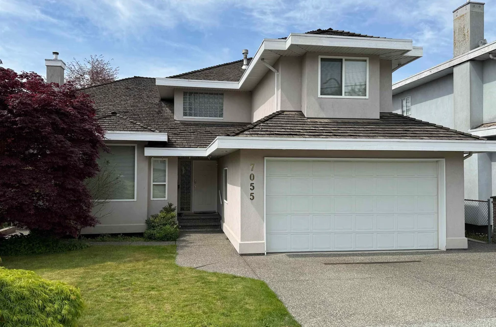 House for sale at 7055 Gray Avenue Burnaby British Columbia - MLS: R3117796